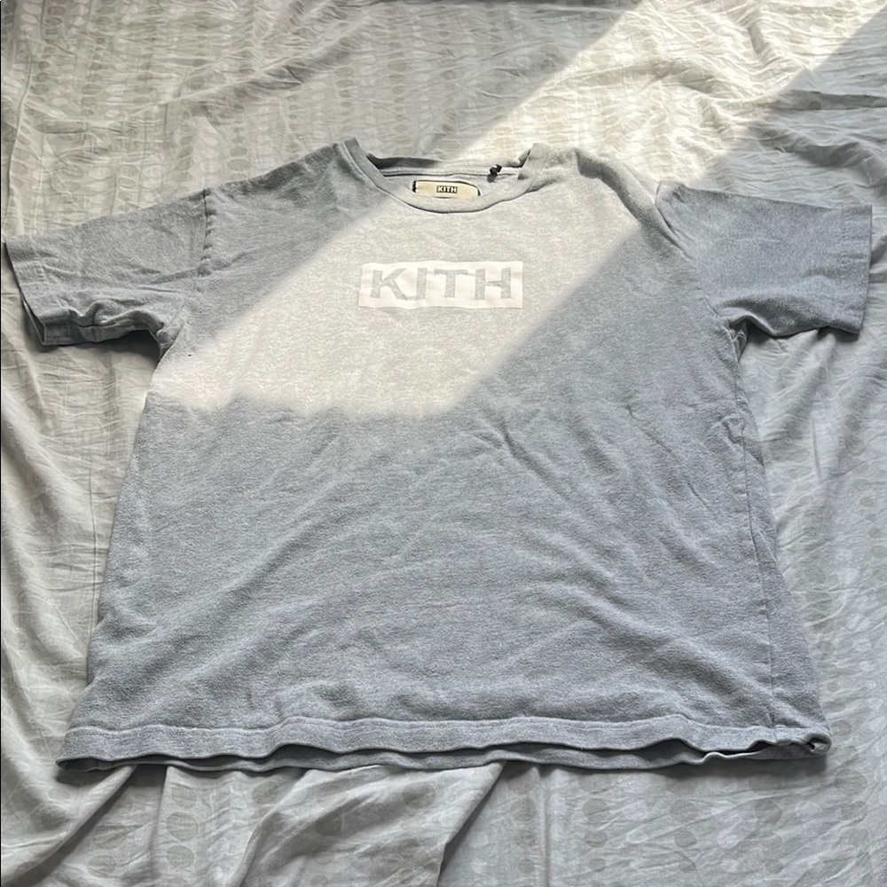 Grey Kith box logo tee